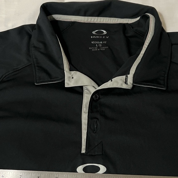 Oakley Black Polo Shirt with White Accents - Picture 4 of 9